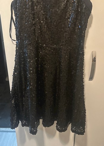 Siyah Payetli Straplez Midi Abiye Elbise - Görsel 4