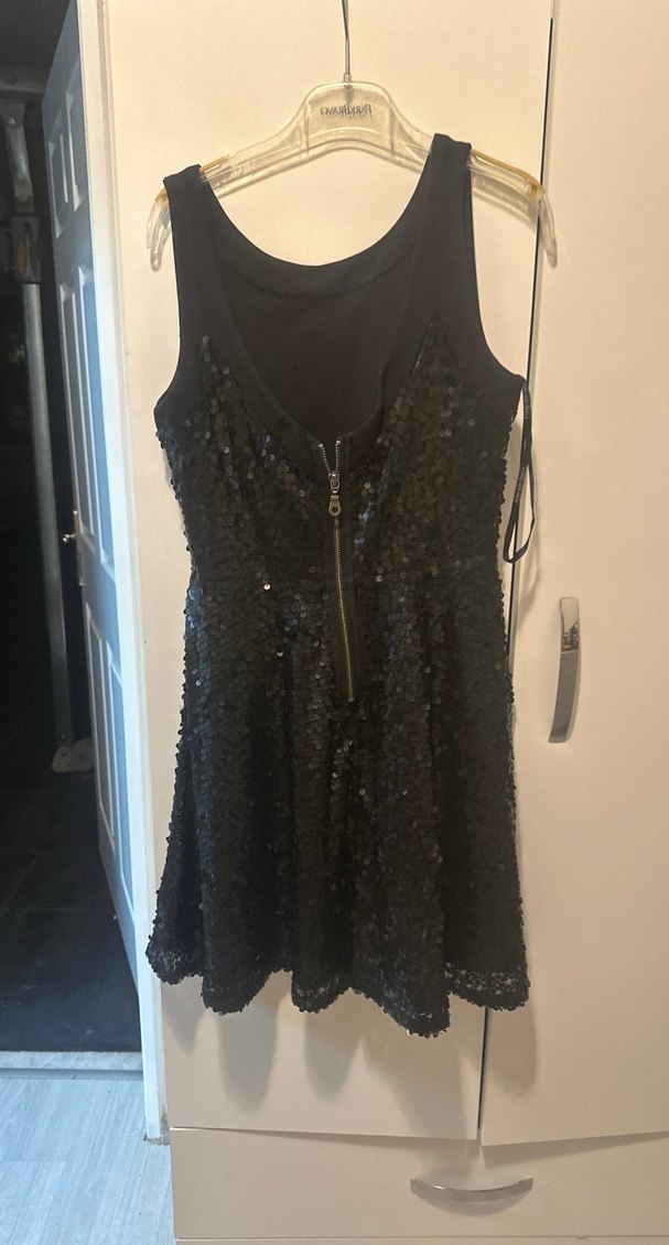 Siyah Payetli Straplez Midi Abiye Elbise - Görsel 5