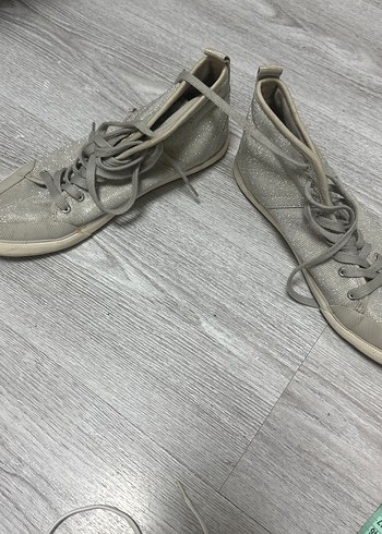 Gri Kadın Dolgu Topuklu Bağcıklı Spor Ayakkabı - Görsel 2