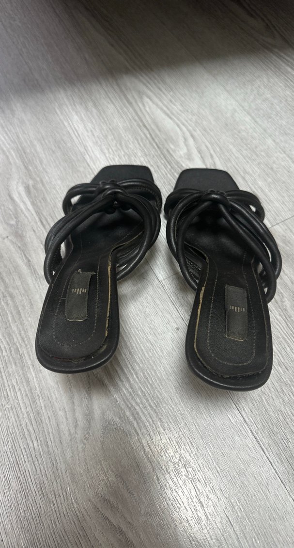 Koyu Siyah Yılan Desenli Topuklu Kadın Sandalet - Görsel 3