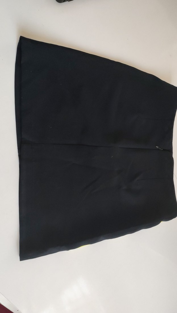 Sarı Siyah Çizgili Erkek Plaj Havlusu - Görsel 2