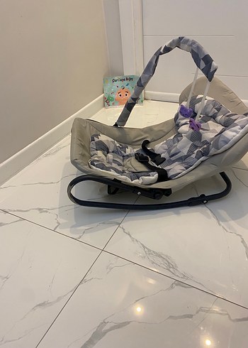 Gri Bebek Taşıyıcı anakucagı sallanır - Görsel 2