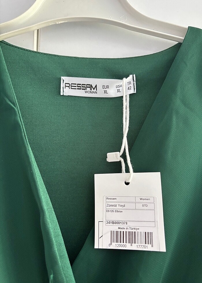 YEŞİL MİDİ BOY 42 BEDEN TÜL BELDEN KUŞAKLI ELBİSE - Görsel 3