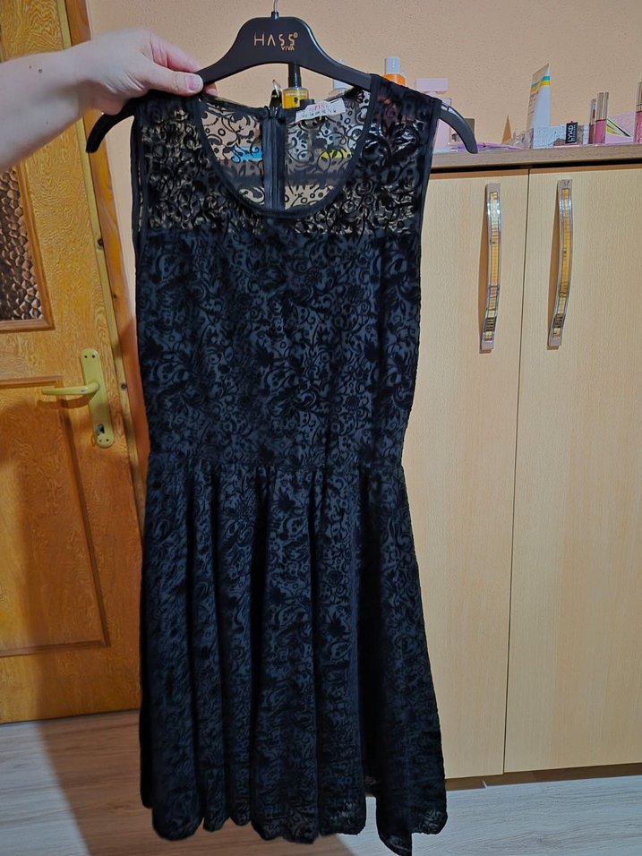 Siyah Dantel İşlemeli Midi Elbise - Görsel 2