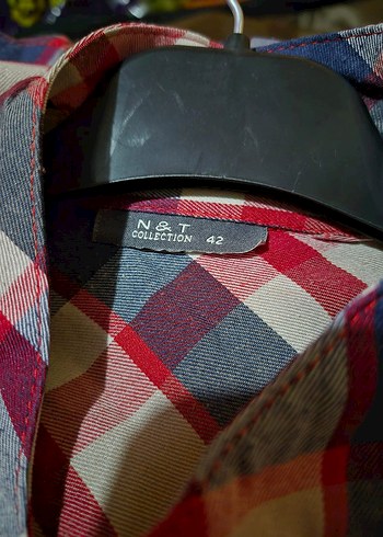 Kadın Kolsuz Ekose Gömlek - Görsel 3