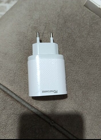 Sıfır şarj başlığı USB artı typli girişli 20 wtt hızlı sarj