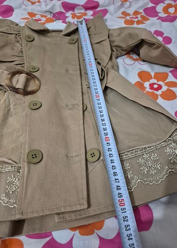 Kız Çocuk Bej Fırfırlı Kemerli Trençkot - Görsel 7