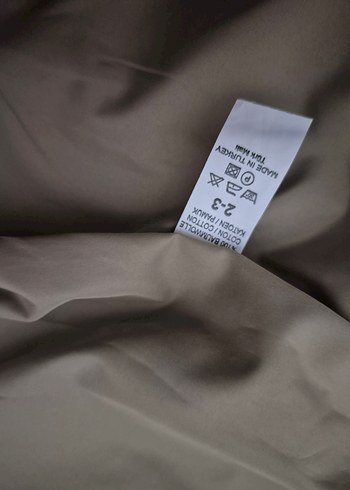 Kız Çocuk Bej Fırfırlı Kemerli Trençkot - Görsel 4