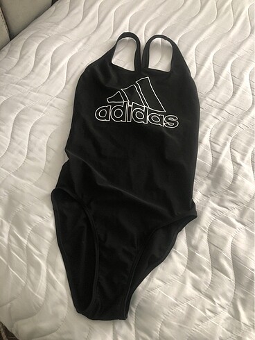 Adidas yüzücü mayo