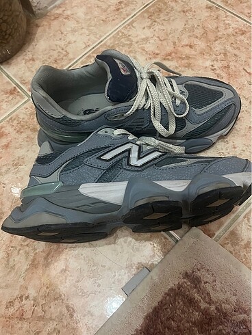37 Beden new balanca 9060
