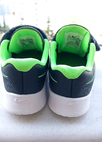 22 Beden siyah Renk 22 numara nike spor ayakkabi