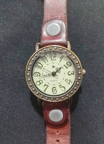 gotik vintage kol saati