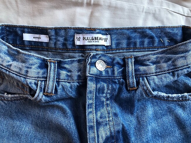 Pull and Bear Pull and Bear Boyfriend Düğme Detaylı Jean