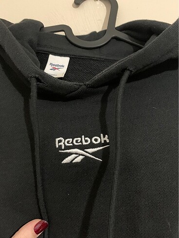 m Beden Reebok sweatshirt