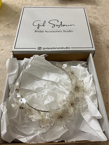 Beden GUL SOYTORUN STUDIO GELİN TACI