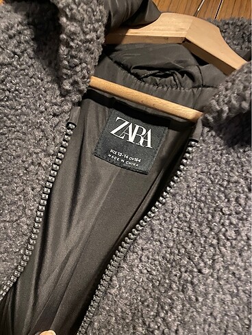 xs Beden Zara Kapüşonlu Peluş Mont