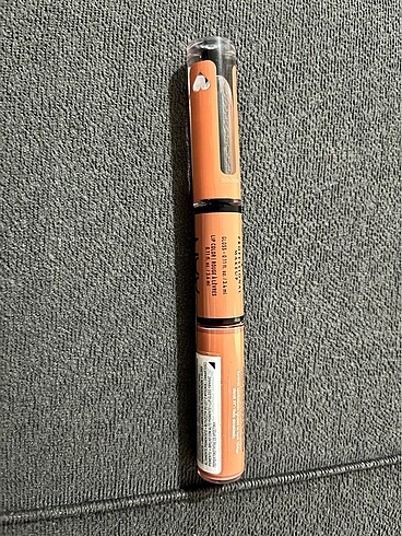 Beden Nyx çift taraflı shine loud parlatıcı