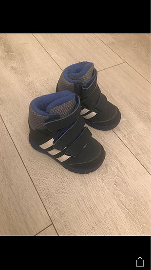 Adidas çocuk bot