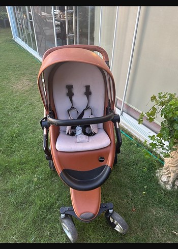 Kahverengi Bebek Arabası