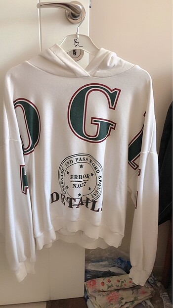 m Beden sweatshirt