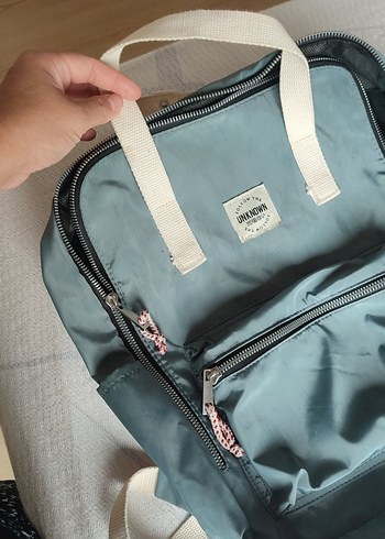 Gri Fermuarlı Kadın Sırt Çantası - Görsel 5