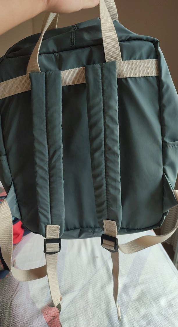 Gri Fermuarlı Kadın Sırt Çantası - Görsel 3