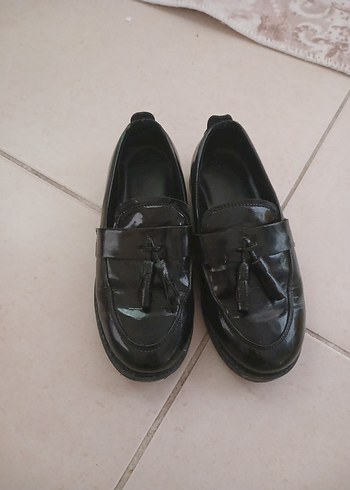 Siyah Erkek Çocuk Püsküllü Kauçuk Ayakkabı - Görsel 2