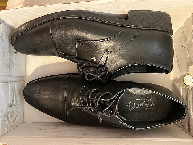 Damat ayakkabısı