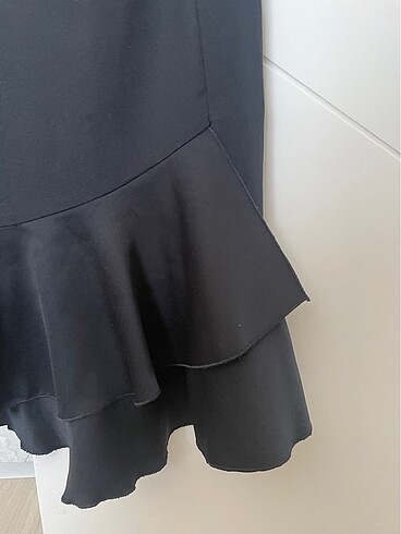 Zara ZARA SİYAH ETEK UCU VOLANLI ETEK