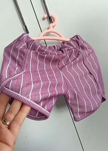 Pembe Pilili Rahat Kesim Kız Şortu - Görsel 2