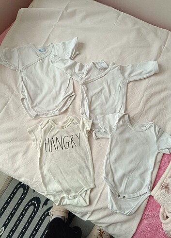 LC Waikiki Dört adet zıbın yenidogan