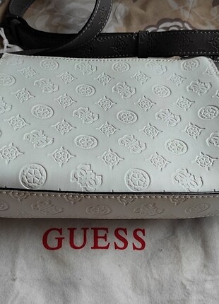 Guess Guess canta