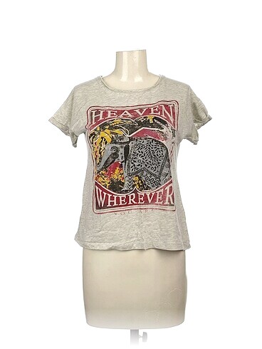 PreLoved T-shirt %70 İndirimli.