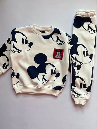 Zara Mickey Mouse Takım