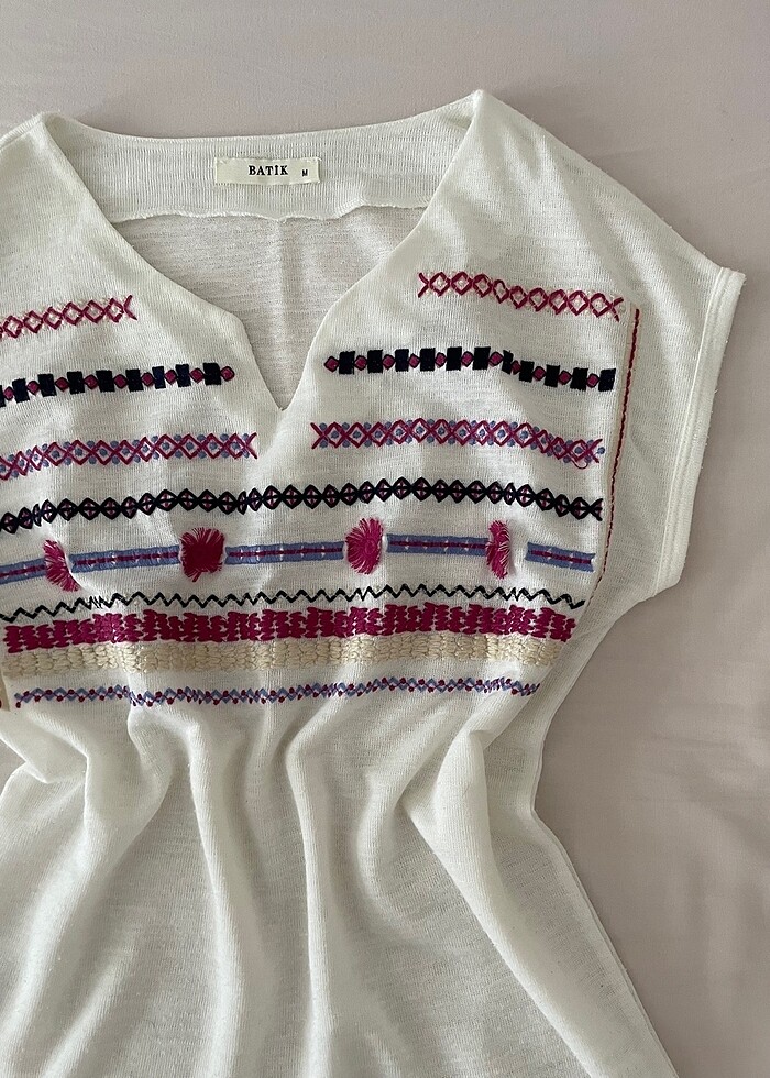 nakışlı tshirt - Görsel 2