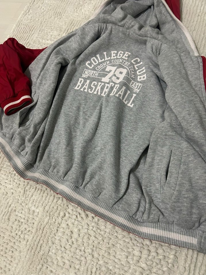 Kırmızı Kapüşonlu Erkek Çocuk Fermuarlı Ceket - Görsel 3