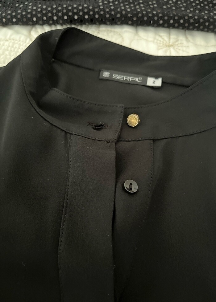 Pul payet kol detaylı bluz - Görsel 4