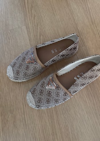 Guess 37