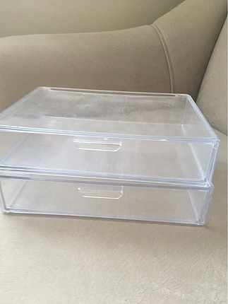 Zara makyaj organizer