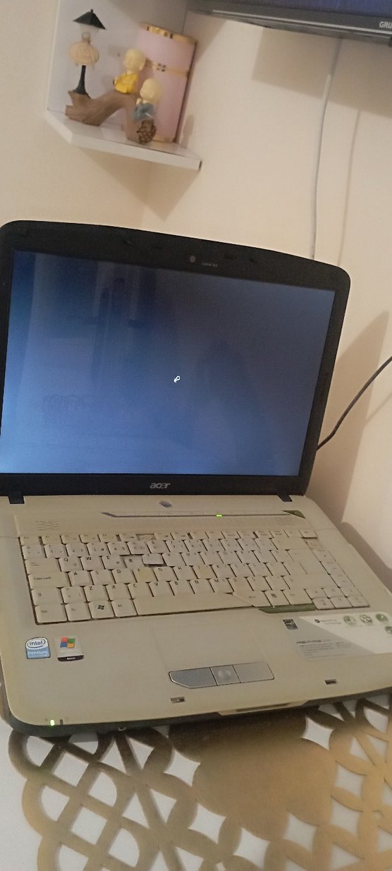 Mavi Acer Dizüstü Bilgisayar - Görsel 2