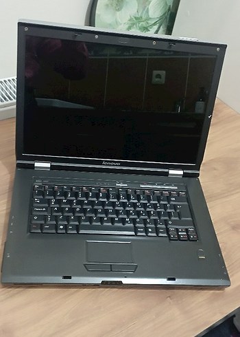 Lenovo Siyah Dizüstü Bilgisayar - Görsel 2