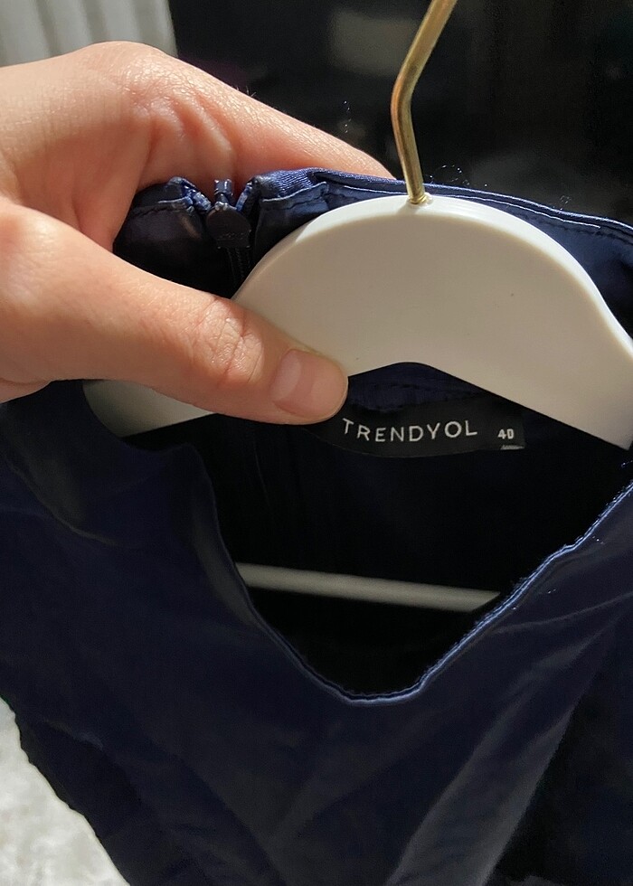 Trendyolmilla saten elbise - Görsel 4