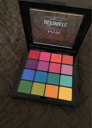 Nyx Ultimate Brights