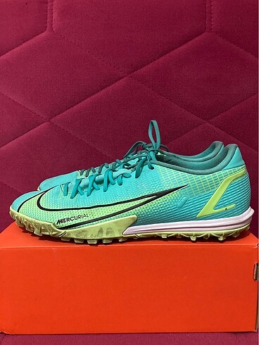 Nike Mercurial HalıSaha Kramponu