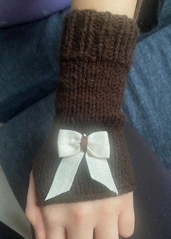 Kahverengi Örgü Kadın Eldiveni Fiyonklu - Görsel 3
