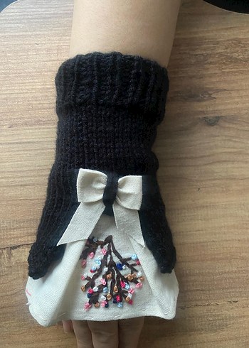 Siyah Örgü Gotik Kadın Eldiven - Görsel 4