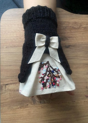 Siyah Örgü Gotik Kadın Eldiven - Görsel 3