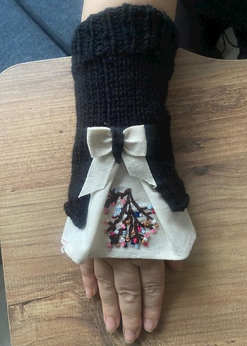 Siyah Örgü Gotik Kadın Eldiven - Görsel 7