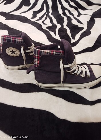 37 Beden Converse orjinal ayakkabı 