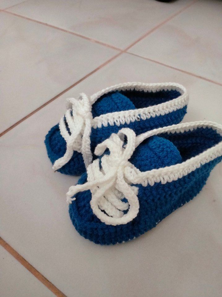 Mavi Erkek Bebek Örgü Patik - Görsel 2